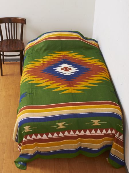 ผ้าคลุมเตียงอเนกประสงค์ Navajo