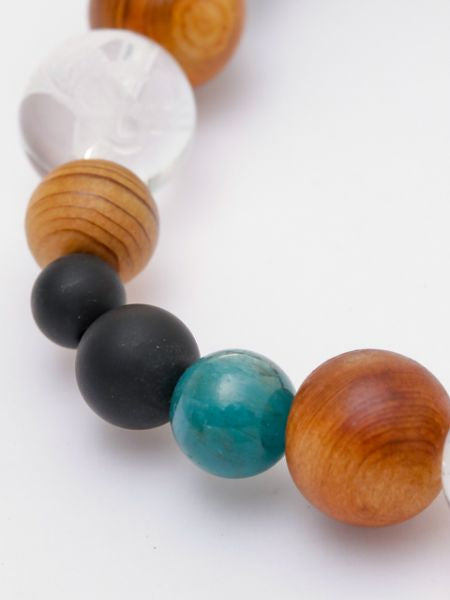 YAKUSUGI, Four Gods Crystal, Apatite Bracelet Bangles & Bracelets by 岩座 - Ametsuchi