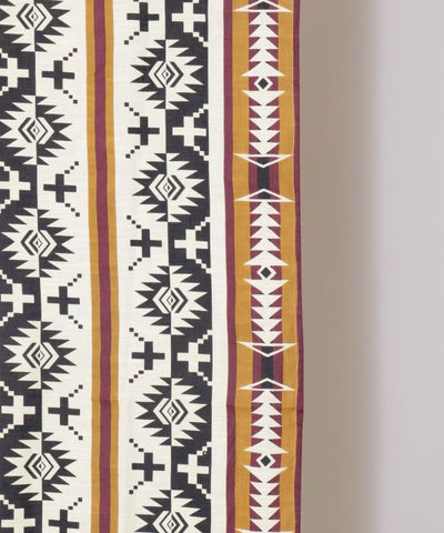 Vorhang mit Navajo CHIMAYO-Muster