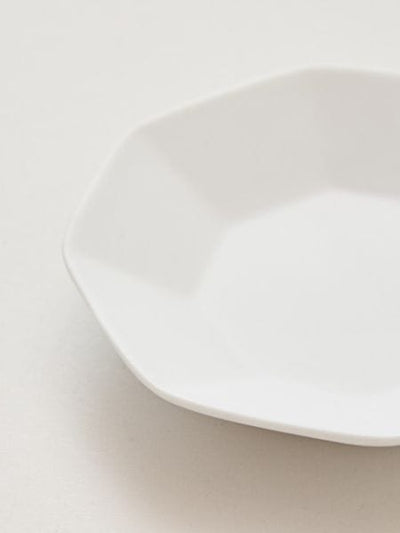 Octagonal Decorative White Plate Home Decor by 岩座 - Ametsuchi