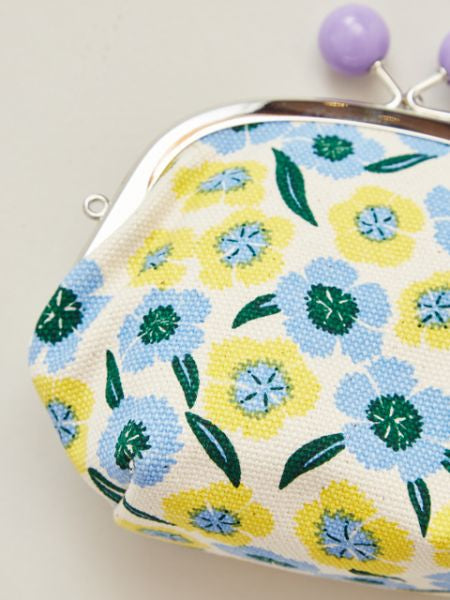 Floral Pattern GAMAGUCHI Clasp Purse