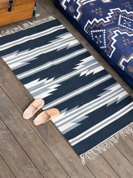 Hand Woven Navajo Pattern Rug - M