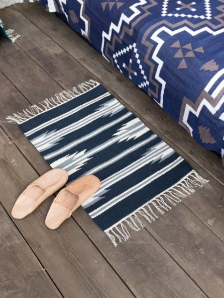 Hand Woven Geometric Pattern Rug - S