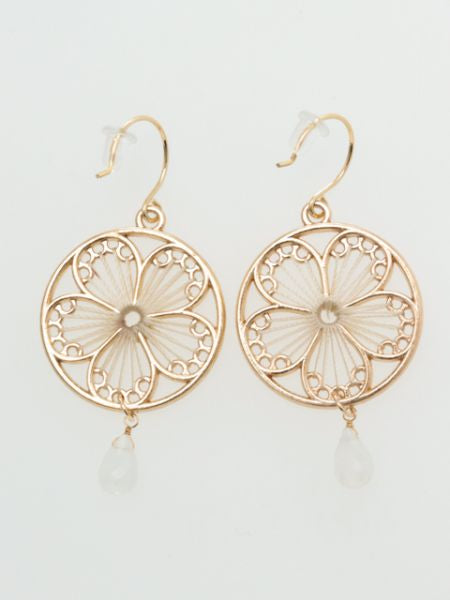 Floral Earrings Earrings by 岩座 - Ametsuchi