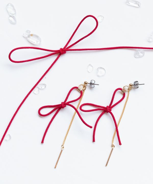 ENISHI - Magical Red Knot Earrings