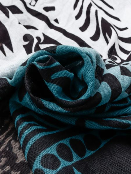 Geom Feather Pattern Decorative Cloth