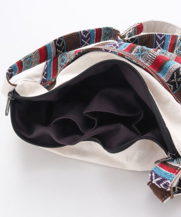 PAHAR Himalaya Crescent Shoulder Bag - S